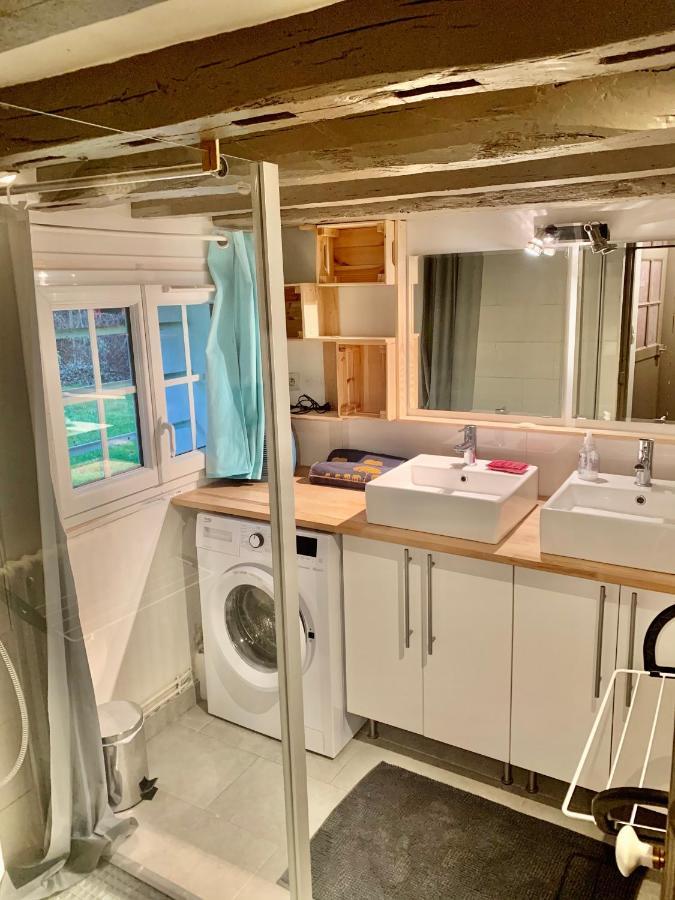 Gite A La Ferme De Sainte Radegonde Lanneray Bagian luar foto